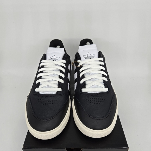 New adidas Tyshawn Low 'Core Black Cloud White' JQ1137 Men's Shoes Size 12 - Picture 2 of 8